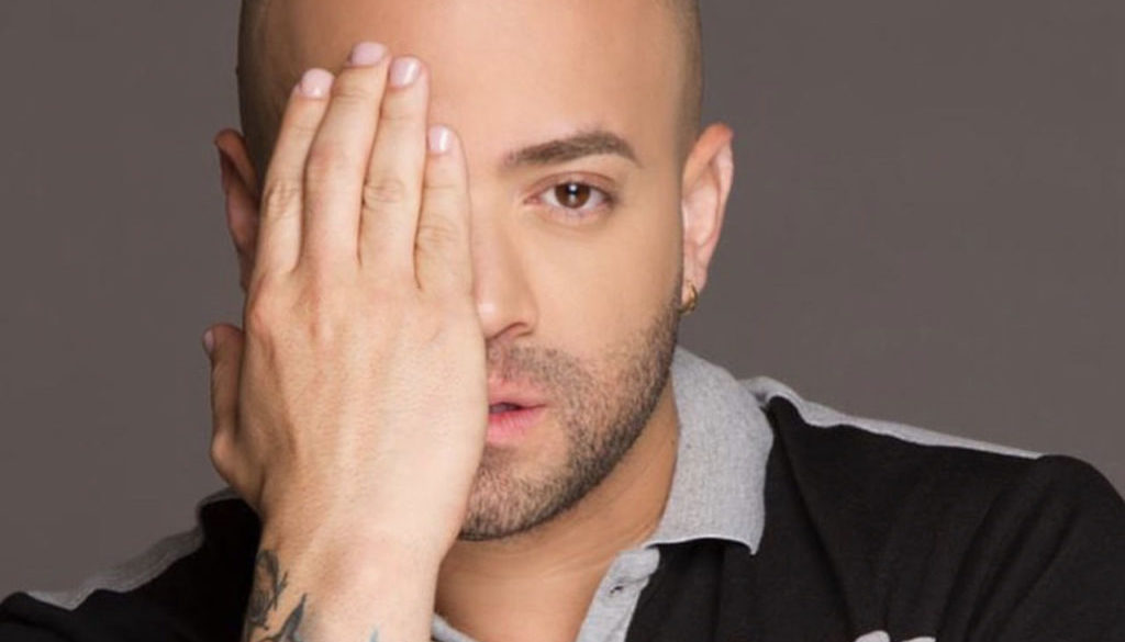 Nacho tuvo un show en el metro de Caracas Artistas Valientes Nacho tuvo un show en el metro de Caracas Artistas Valientes