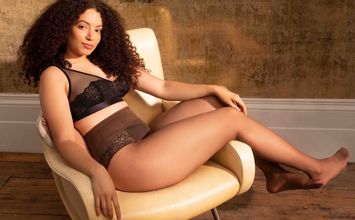 Wolford y Iris & Lilly son aliados en Amazon Fashion Artistas Valientes