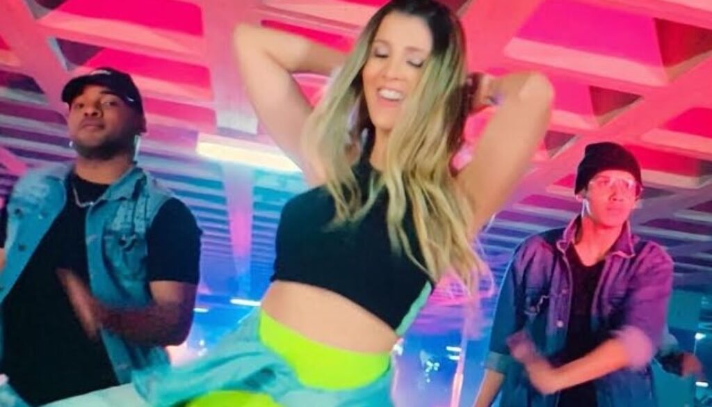 Captura de pantalla 2022-05-13 222736