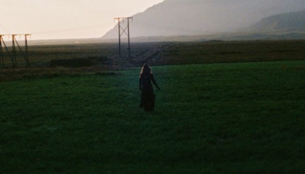 Captura de pantalla 2025-10-28 234605