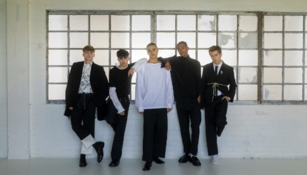 Captura de pantalla 2025-12-16 220333