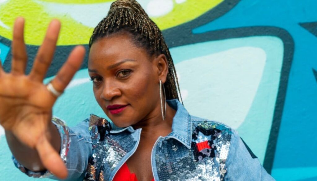 Captura de pantalla 2026-04-17 220342